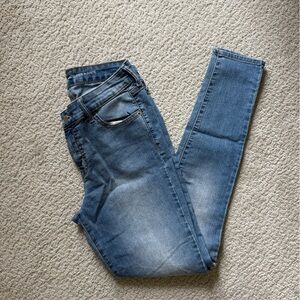 Old Navy Mid Rise Super Skinny Jeans Denim Size 6R Light Wash Casual Winter Work